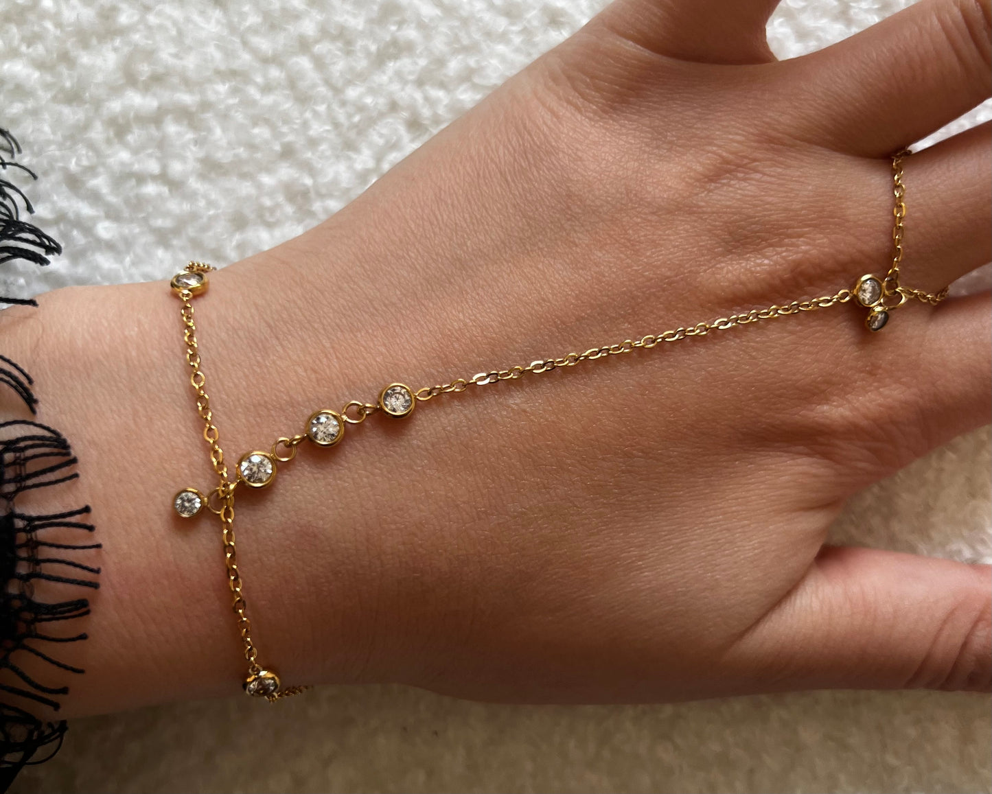 Lúméra Hand Chain