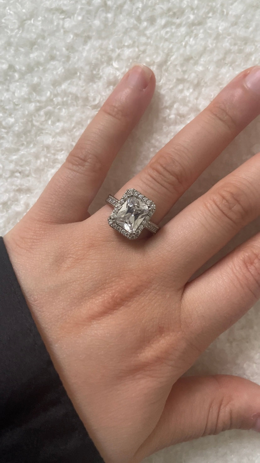 Zaynah Ring - Gold & Silver
