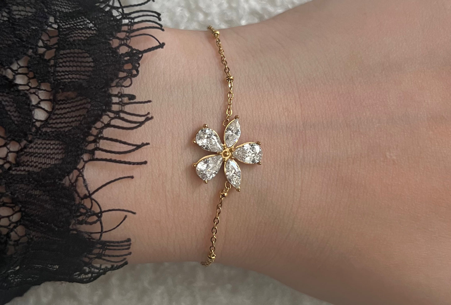 Elara Bloom bracelet