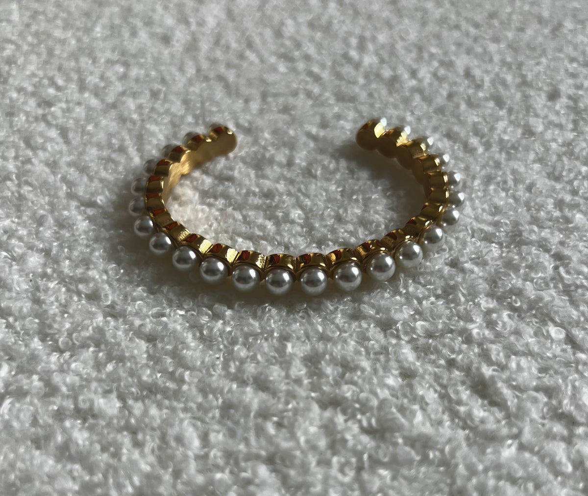 The Pearl Bracelet