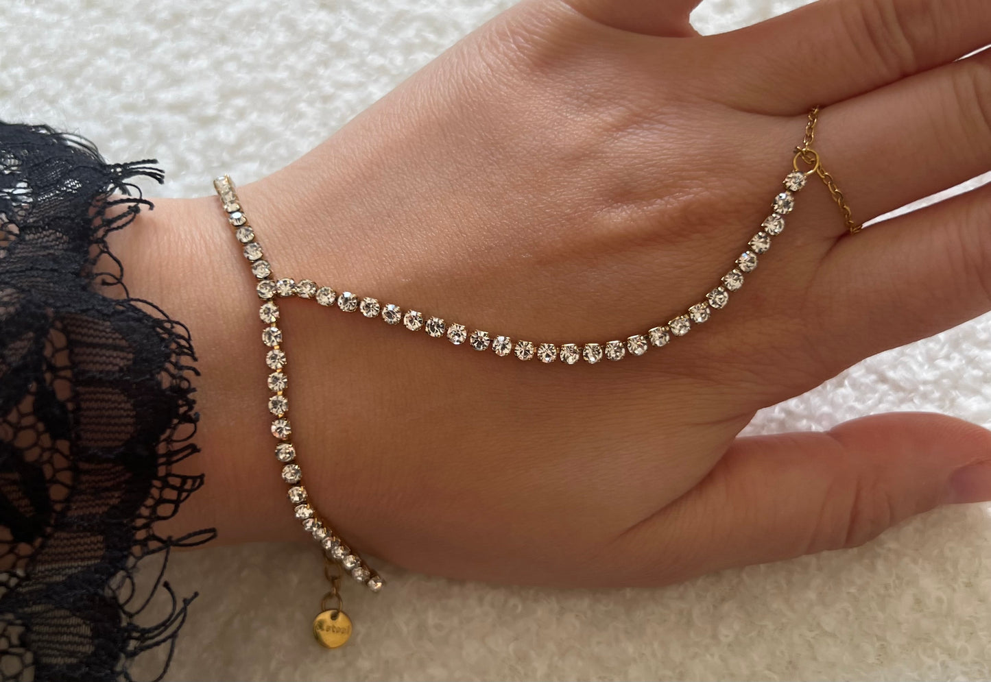 Noor Hand Chain
